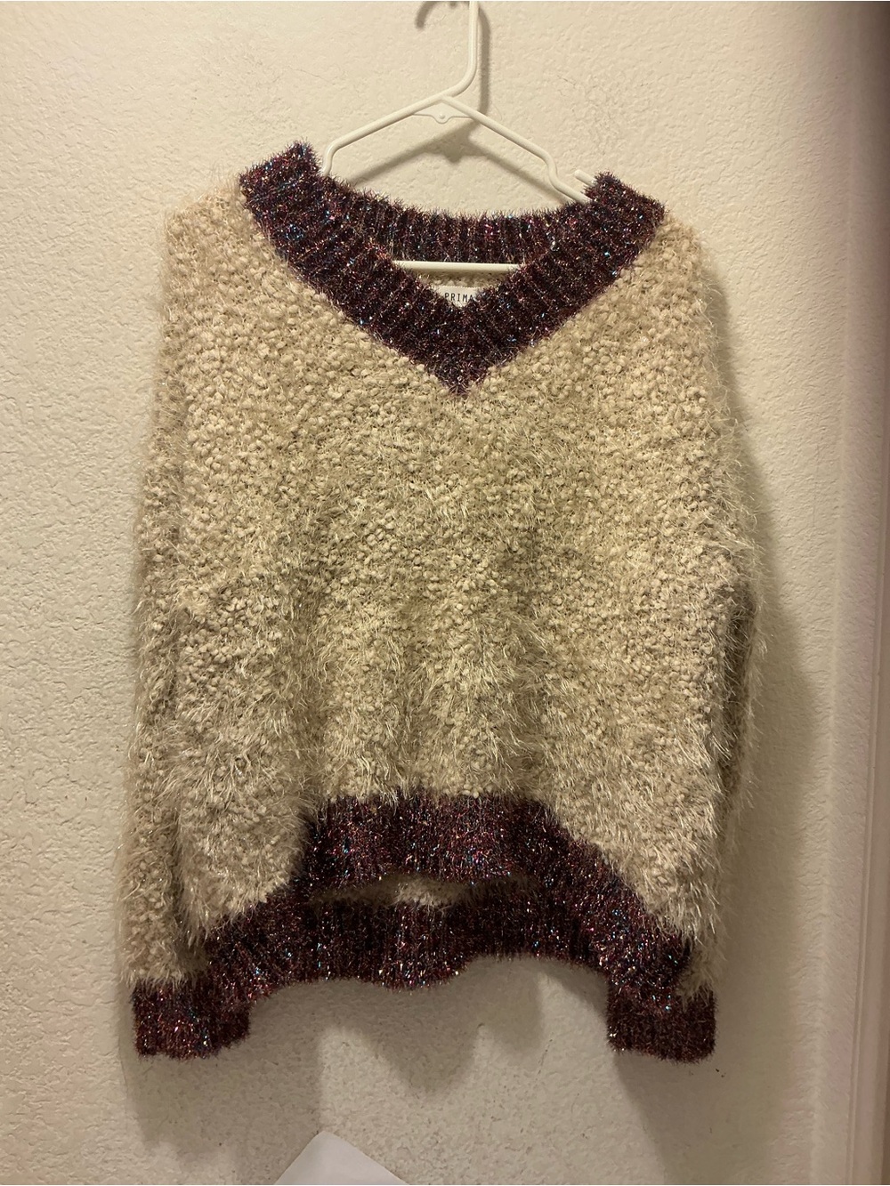 Prima Cream V-Neck Sweater with Purple Contrast Trim size M